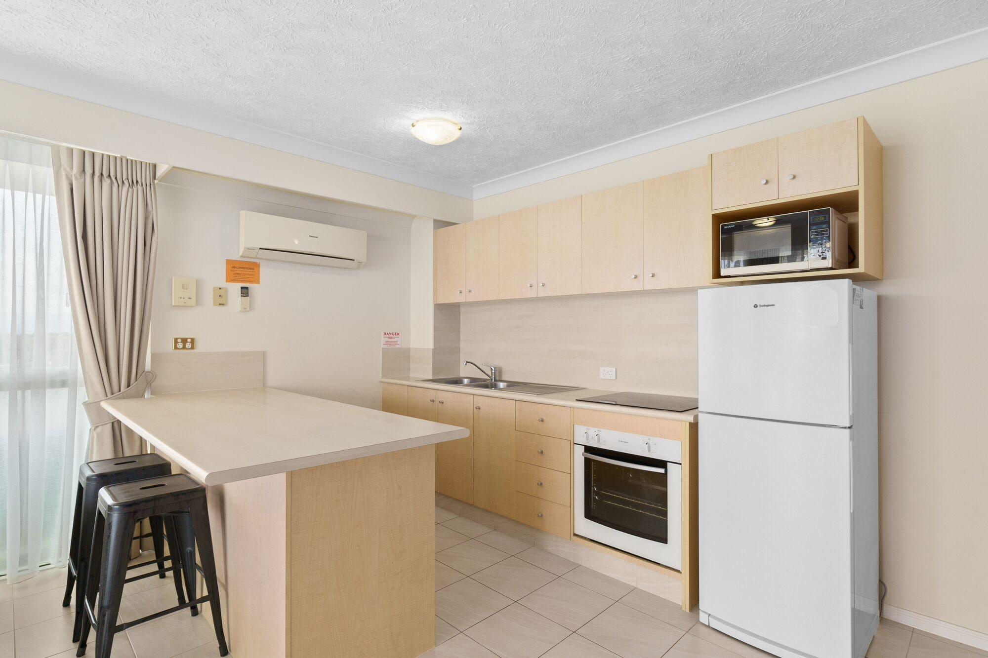 Surf Parade 4* Gold Coast