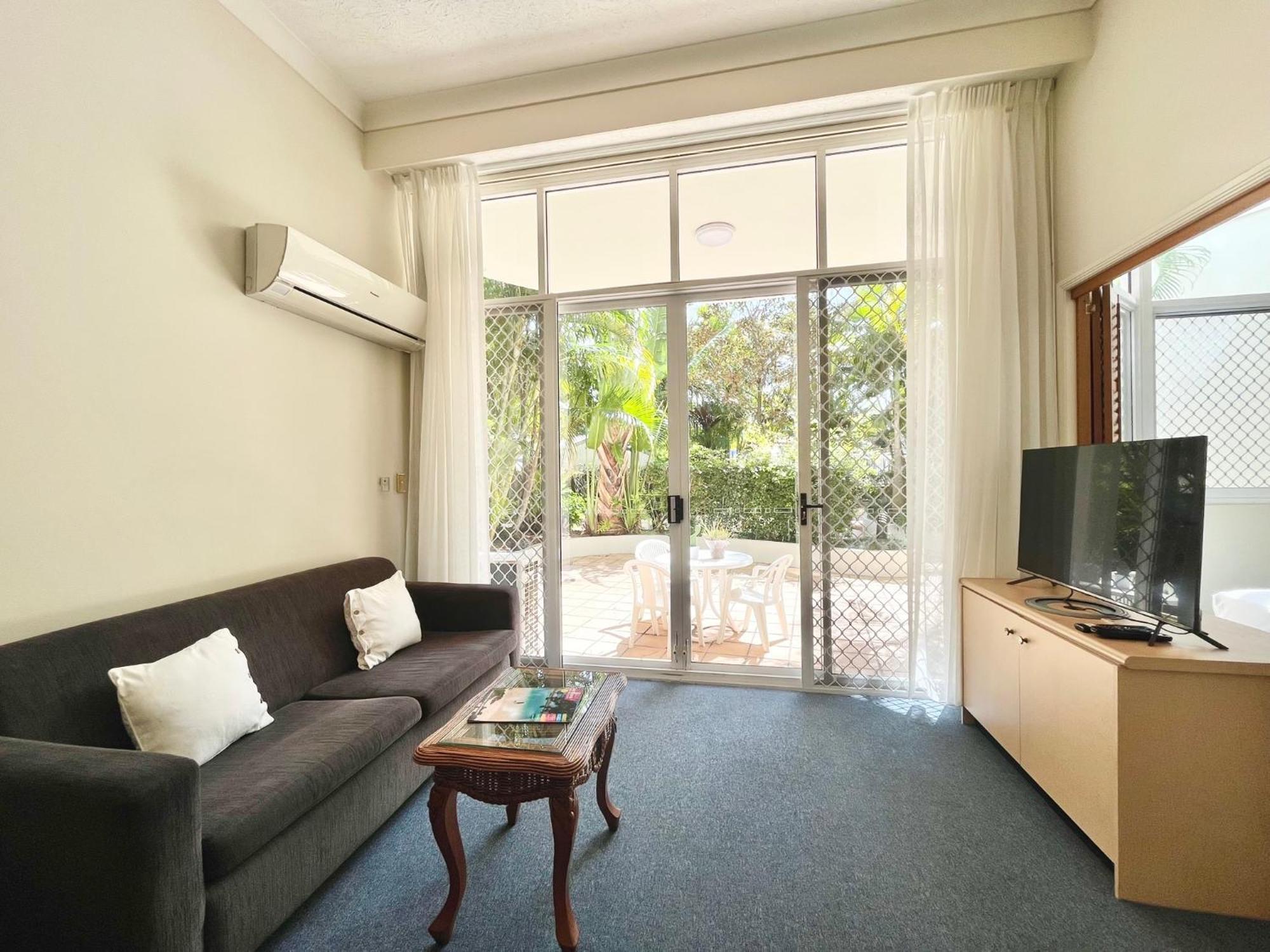Surf Parade Aparthotel Gold Coast