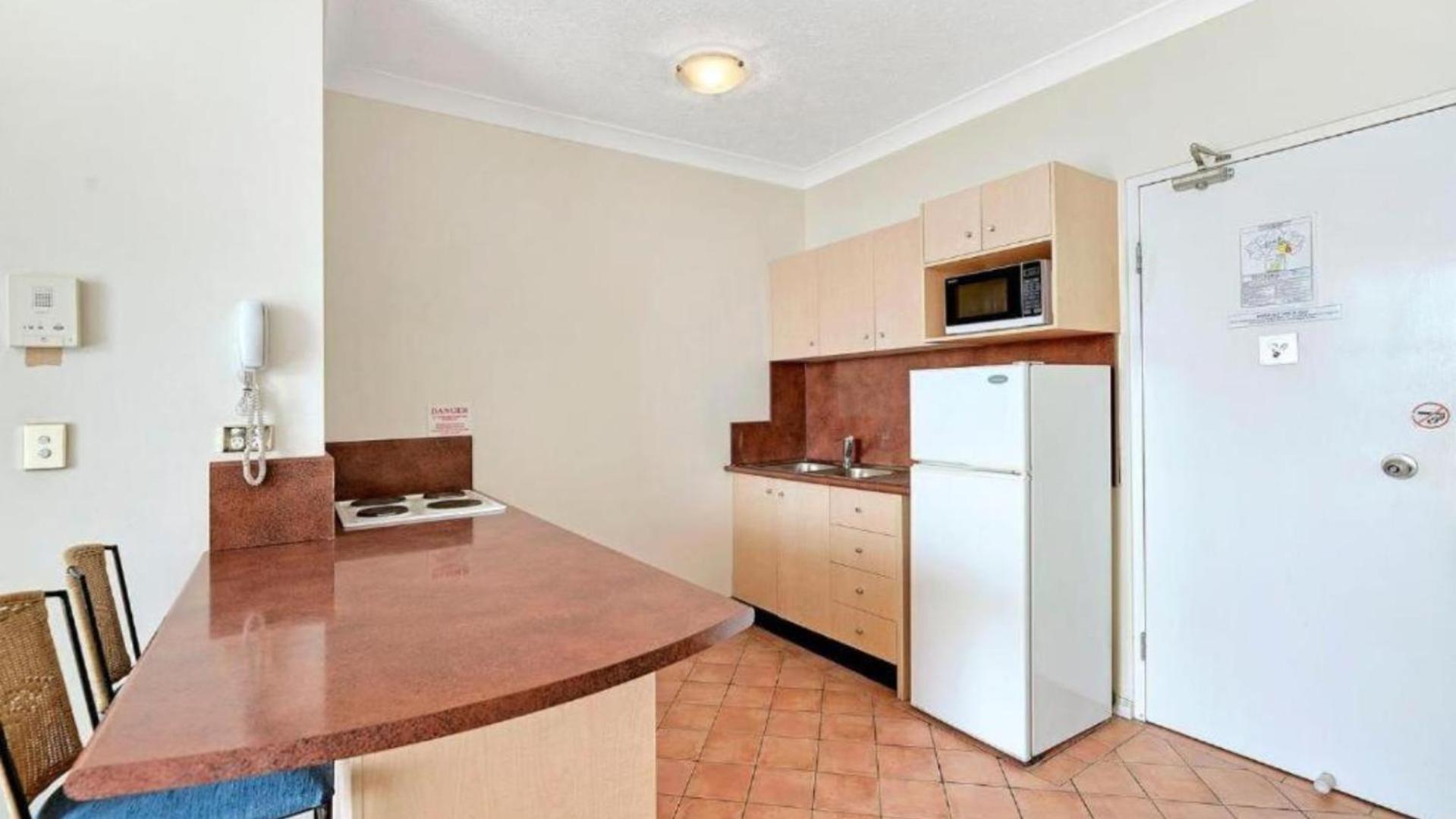 Surf Parade Aparthotel Gold Coast