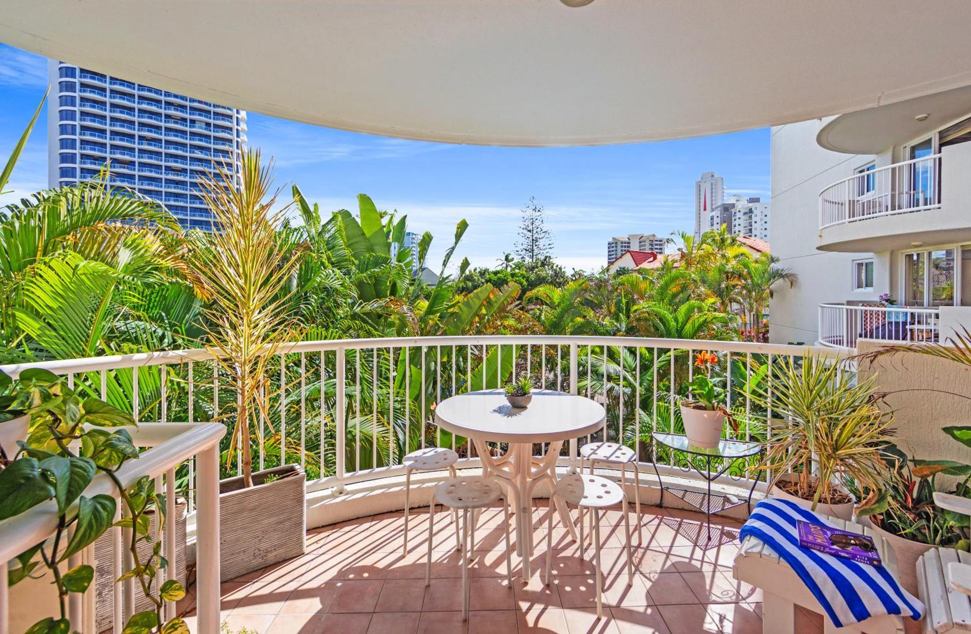 Surf Parade Aparthotel Gold Coast