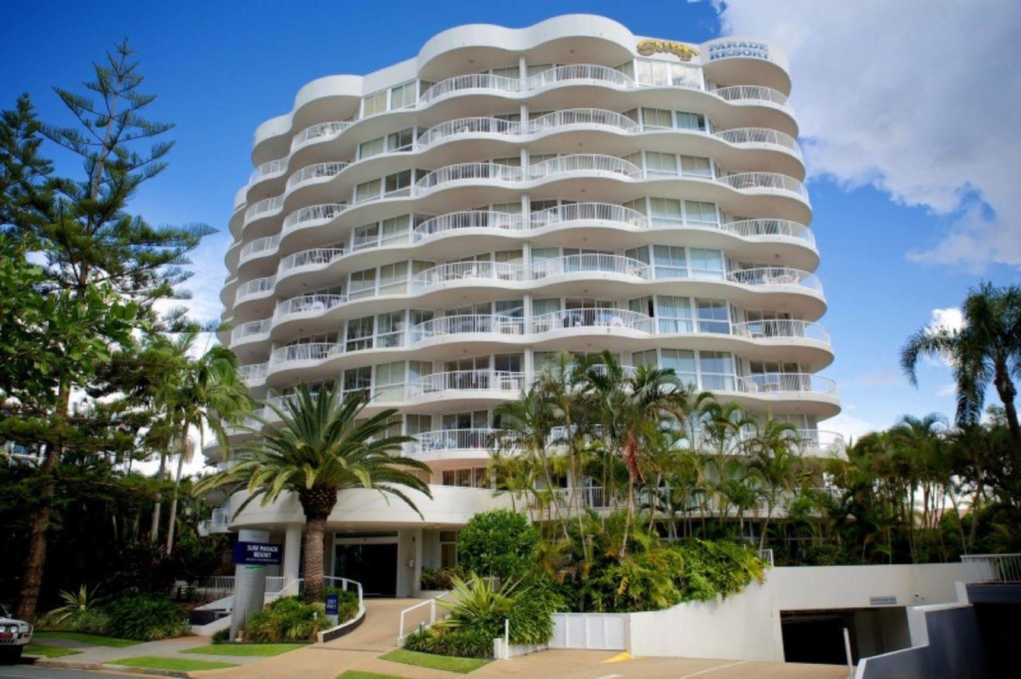 Aparthotel Surf Parade 4*